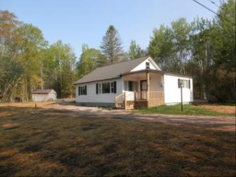 N9072 Sprang Rd Curtis, MI 49820