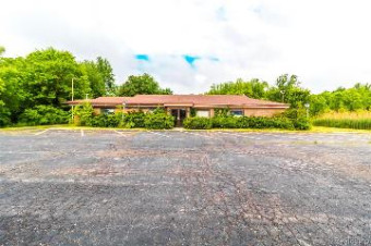 745 Capac Road Allenton, MI 48002