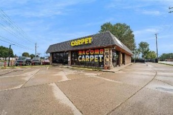 33140 S Gratiot Clinton Township, MI 48035