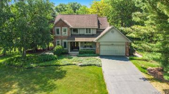 10090 Chestnut Ridge Court Holly, MI 48442