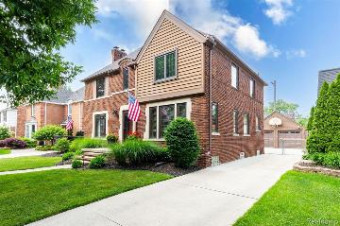 336 Mckinley Avenue Grosse Pointe Farms, MI 48236