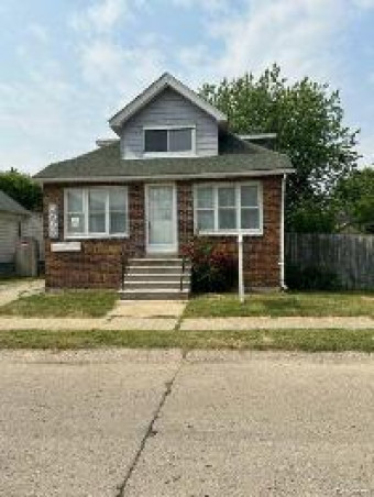 8093 Cadillac Avenue Warren, MI 48089