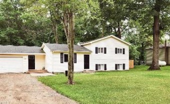 2103 Underwood Caro, MI 48723