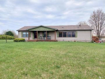 3155 Swartz La Salle, MI 48145