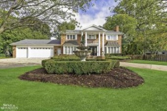 10 Willison Grosse Pointe Shores, MI 48236