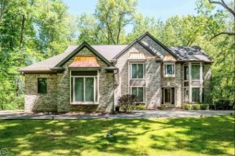 448 Mack Leonard, MI 48367