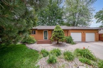 409 W Edwin Linwood, MI 48634