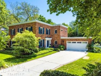 39 Mckinley Place Grosse Pointe Farms, MI 48236