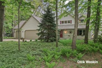 6177 Bayou Trail Saugatuck, MI 49453