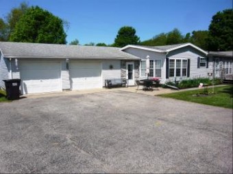 3122 Long Lake Road Reading, MI 49274