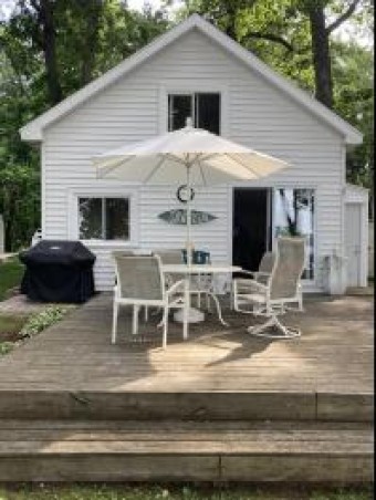 146 Ready Lane Munith, MI 49259