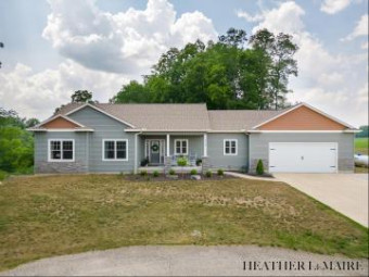 2745 Gorton Drive Middleville, MI 49333