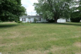 6174 Wildwood Drive Elwell, MI 48832