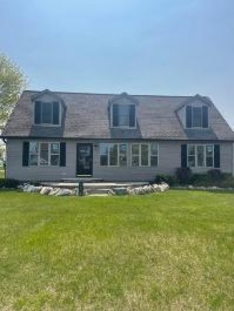 2601 Lofgren Shores Drive Cheboygan, MI 49721