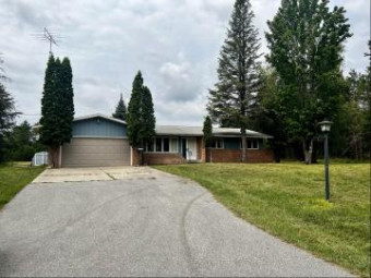 11696 Stephan Bridge Road Roscommon, MI 48653