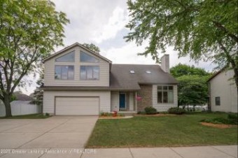 5517 Earliglow Lane Haslett, MI 48840