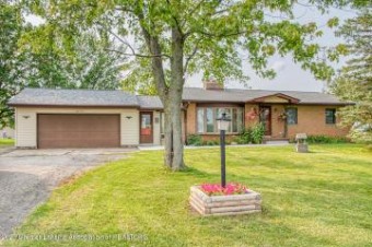 5515 Shipman Road Corunna, MI 48817