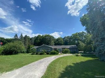 695 Judd Road Saline, MI 48176