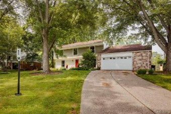 30655 Pebblestone Beverly Hills, MI 48025