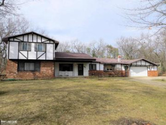 4384 New Sand Caseville, MI 48725