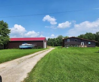 4380 Quain Emmett, MI 48022