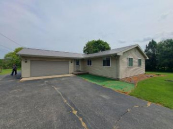 5640 N Mission Rosebush, MI 48878