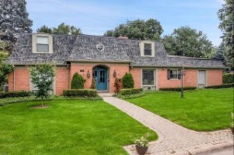 31 N Duval Grosse Pointe Shores, MI 48236