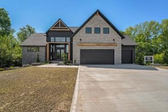 454 Stonehenge Drive Sw Grandville, MI 49418