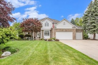 5731 Bloomfield Drive Grandville, MI 49418