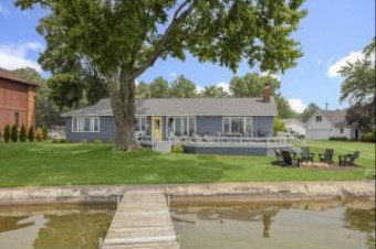 23283 Lakeview Drive Edwardsburg, MI 49112