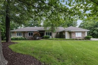 8540 Longleaf Drive Se Ada, MI 49301