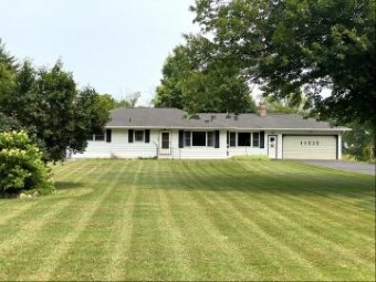 11535 Floria Road Delton, MI 49046