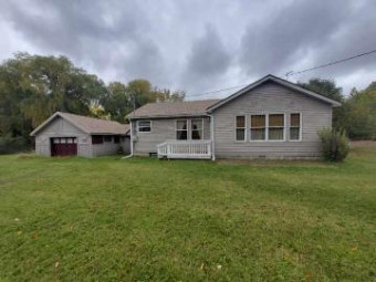 1952 W 16 Road Mesick, MI 49668