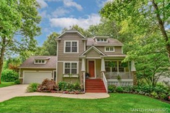 6283 Hawthorne Court Saugatuck, MI 49453