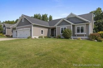 6132 Viewpoint Drive Ne Belmont, MI 49306