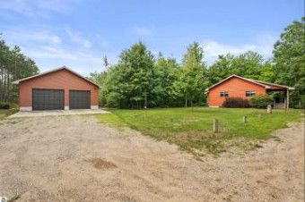 6375 W 14 Mile Road Mesick, MI 49668