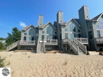 3C Shoreside North THE HOMESTEAD Glen Arbor, MI 49636