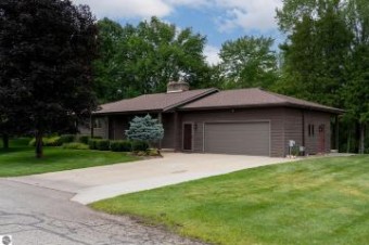 775 Meadowbrook Drive Mt. Pleasant, MI 48858