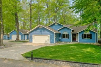 503 Chippewa Trail Prudenville, MI 48651