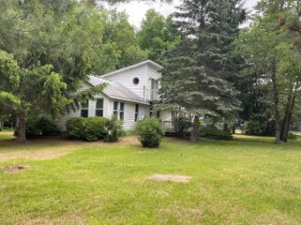 214 Lakeview Avenue Houghton Lake, MI 48629