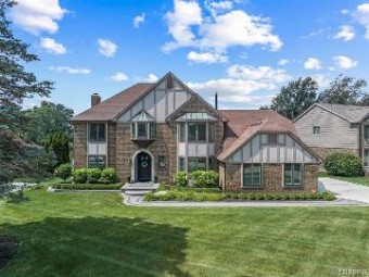 6639 Mountain Drive Troy, MI 48098