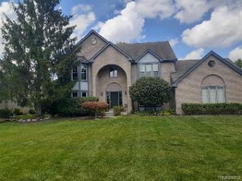 36914 Kenmore Drive Farmington Hills, MI 48335