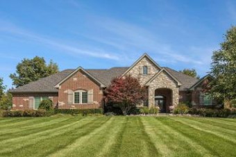 2933 Turning Leaf Drive Howell, MI 48843