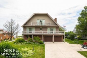 12160 Lakeshore La Salle, MI 48145