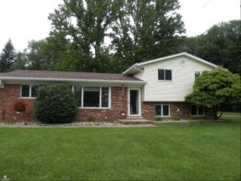 10428 Puttygut Casco, MI 48064