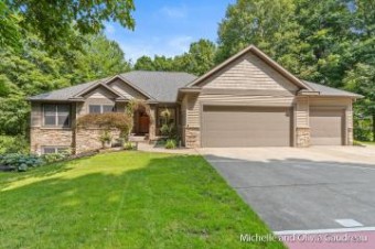 5623 Fieldstone Court Middleville, MI 49333