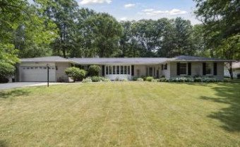 219 Wickenham Drive Spring Arbor, MI 49283