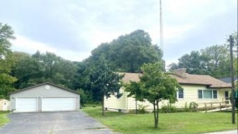 4948 Forest Park Avenue Watervliet, MI 49098