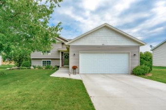 281 Vansen Drive Kent City, MI 49330