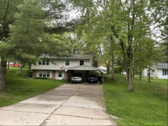 8565 Riverest Drive Portland, MI 48875